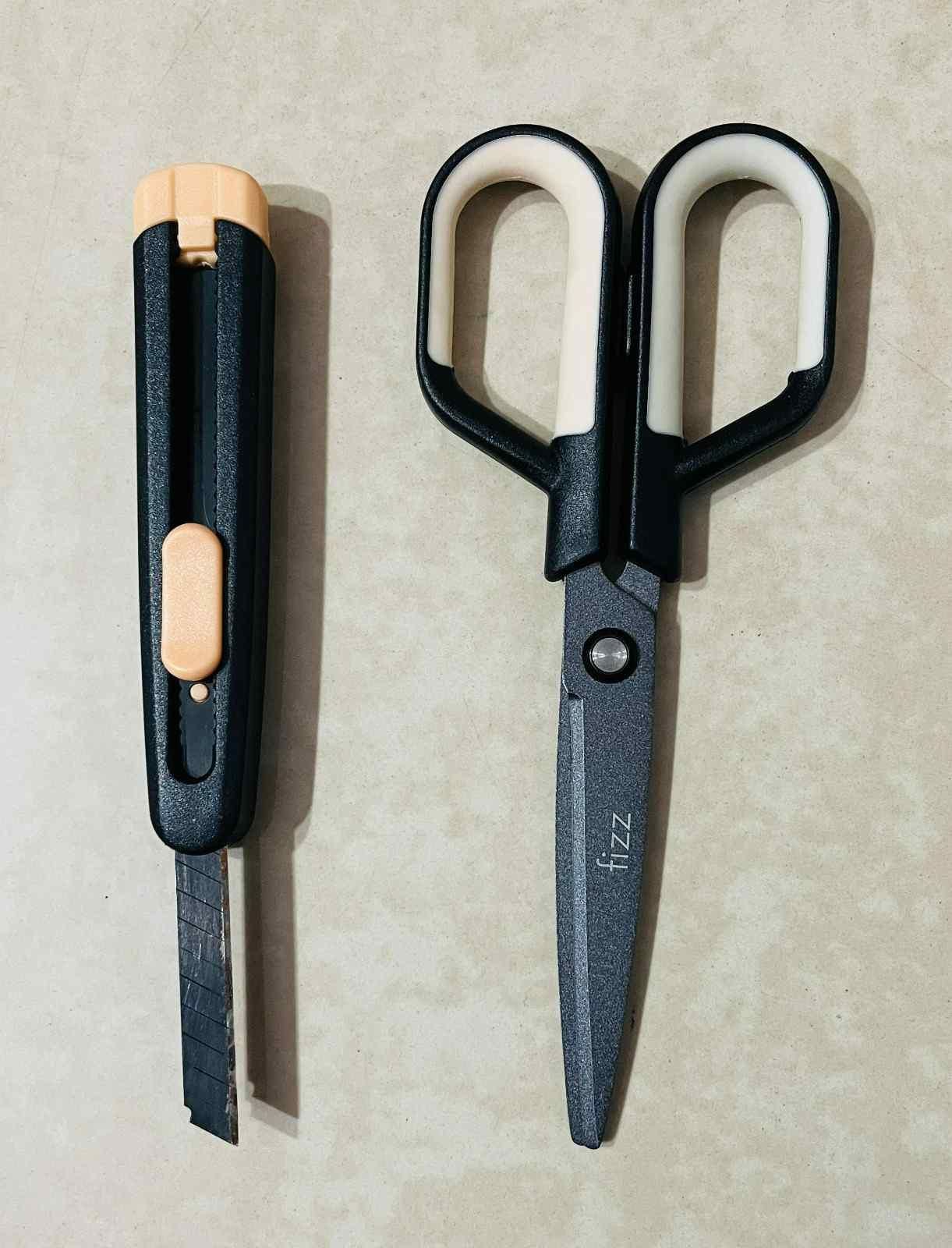 Utility Knife Scissors Set